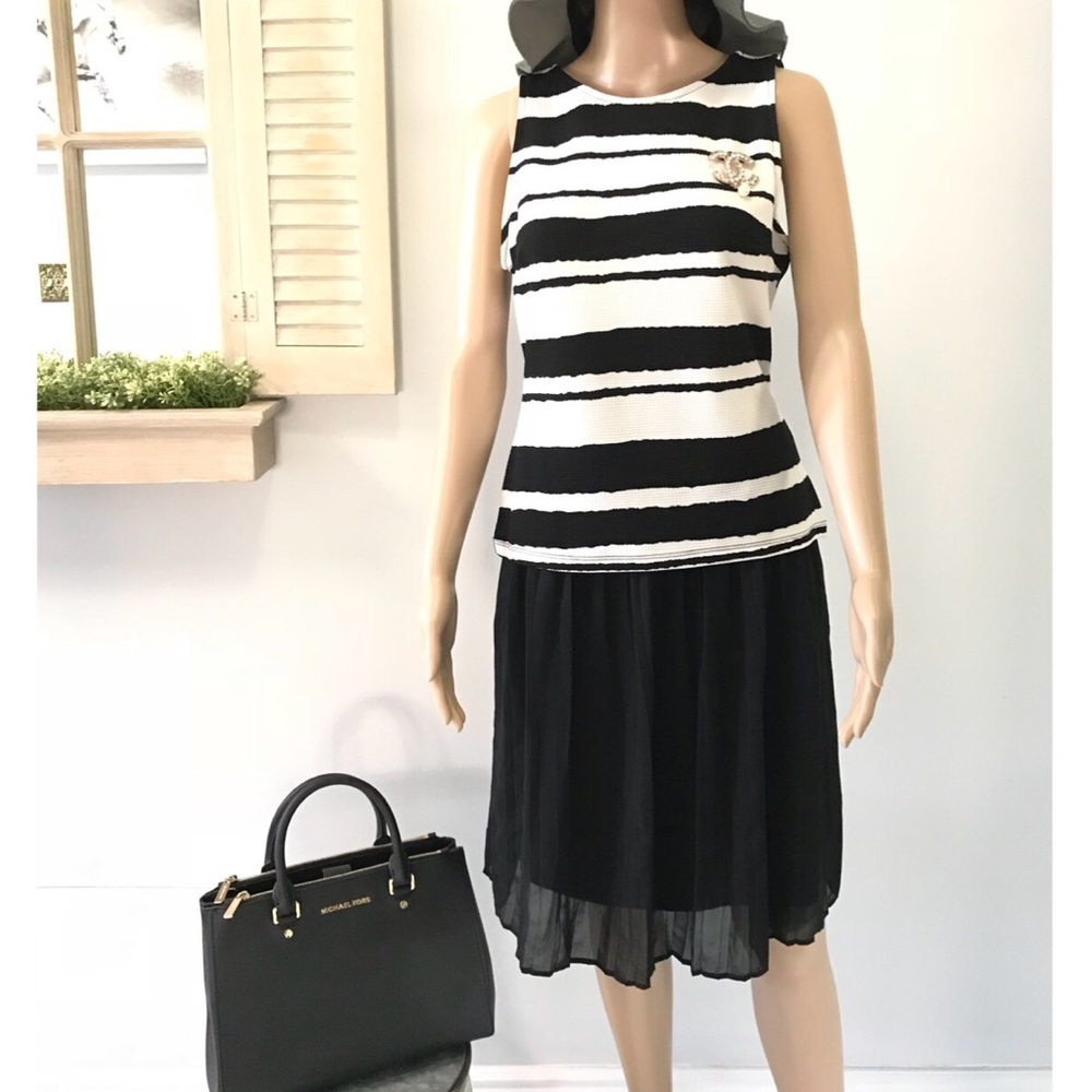Jules & Leopold Black White Striped Sleeveless Top